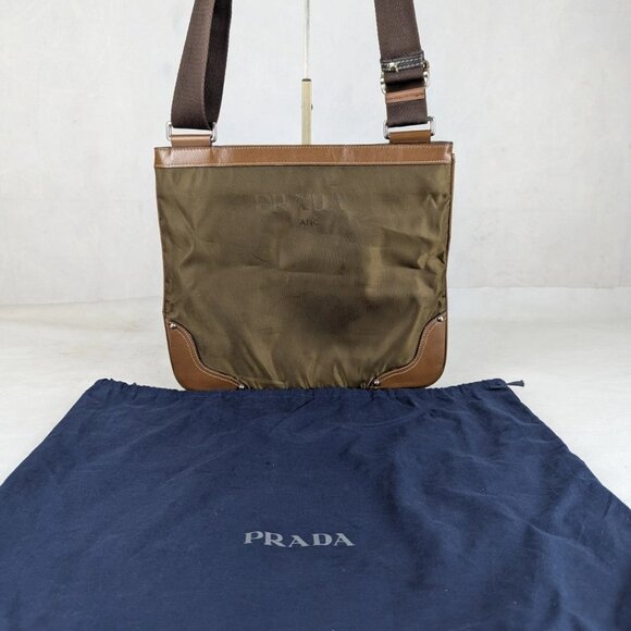 Authentic PRADA Canapa Shoulder Bag in Nylon with LOGO Made in Italy - Picture 4 of 16